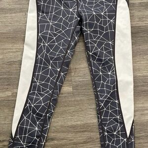 Zella Girls Charcoal Gray and Light Gray Geometric Leggings Size 10-12